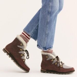 Sorel Sneakchic Cattail Alpine Women's Suede Leather Ankle Boots Booties Size 8